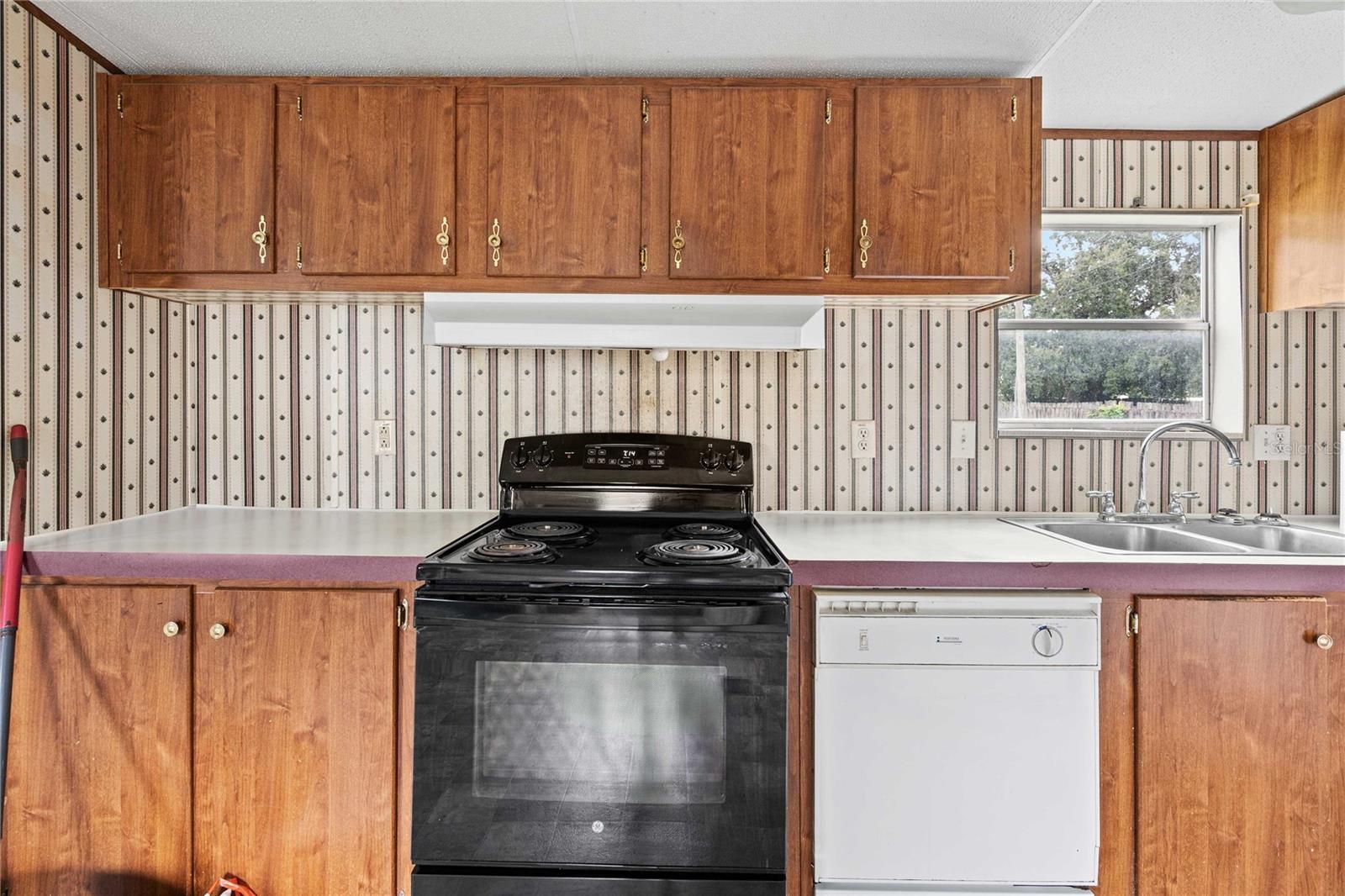 Image 20 of 30 For 39140 Orient Avenue