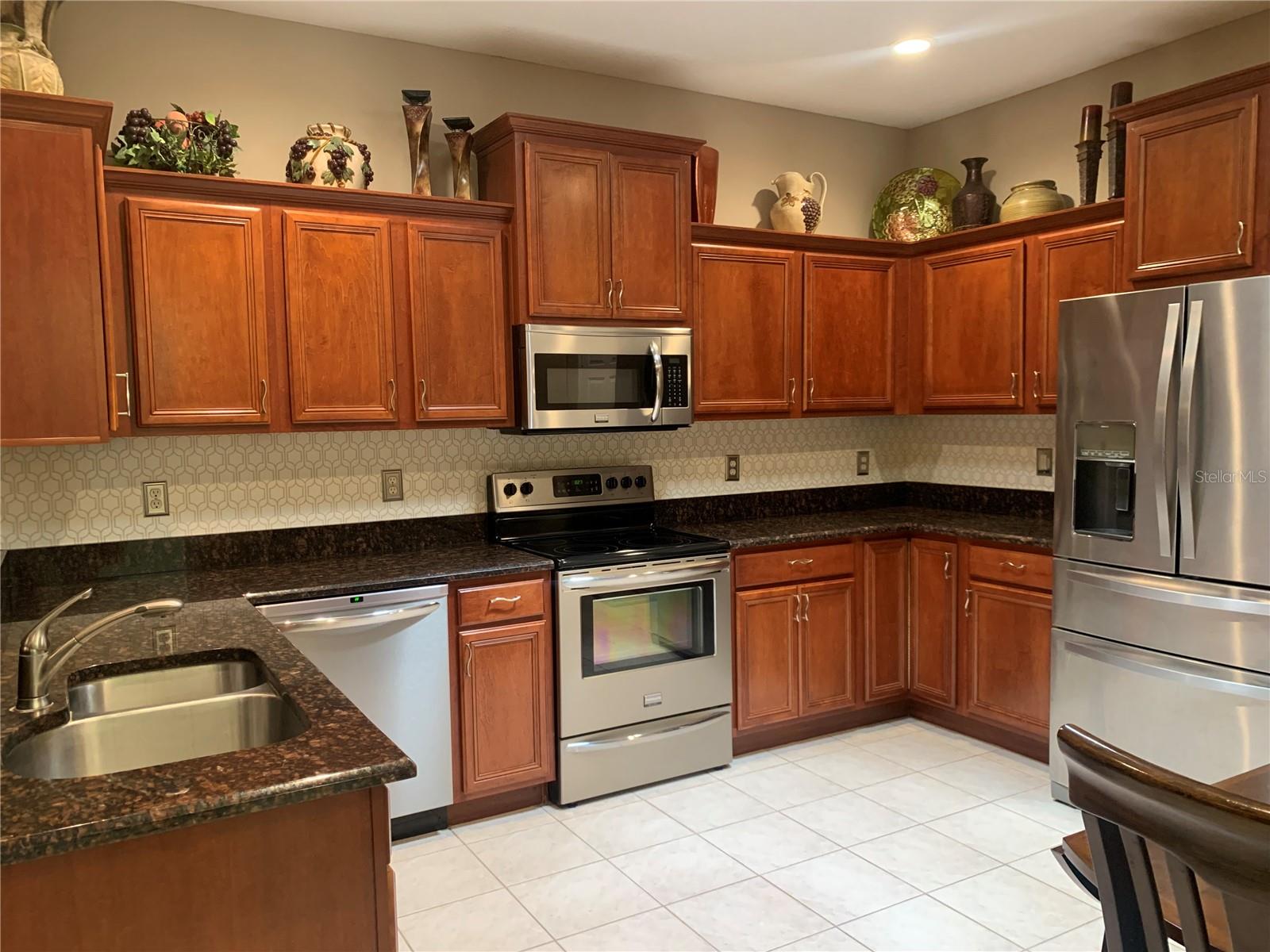 Image 7 of 20 For 3526 Grand Magnolia Place