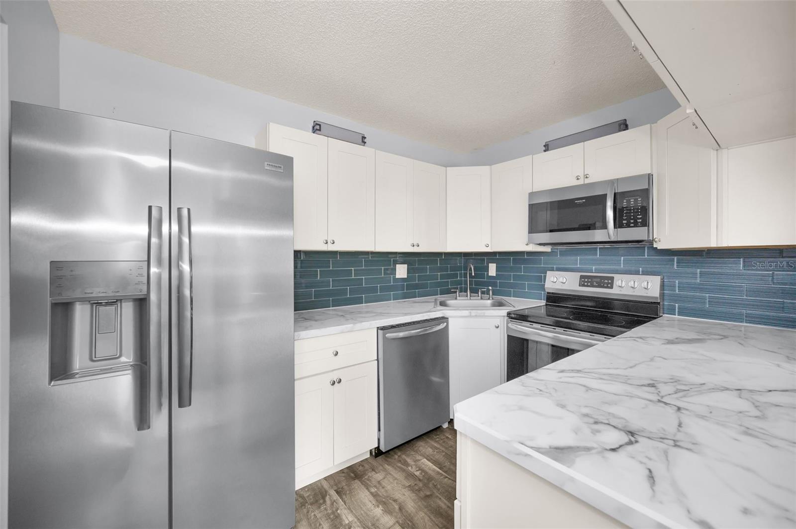 Image 10 of 70 For 2687 Pine Ridge Way S E1