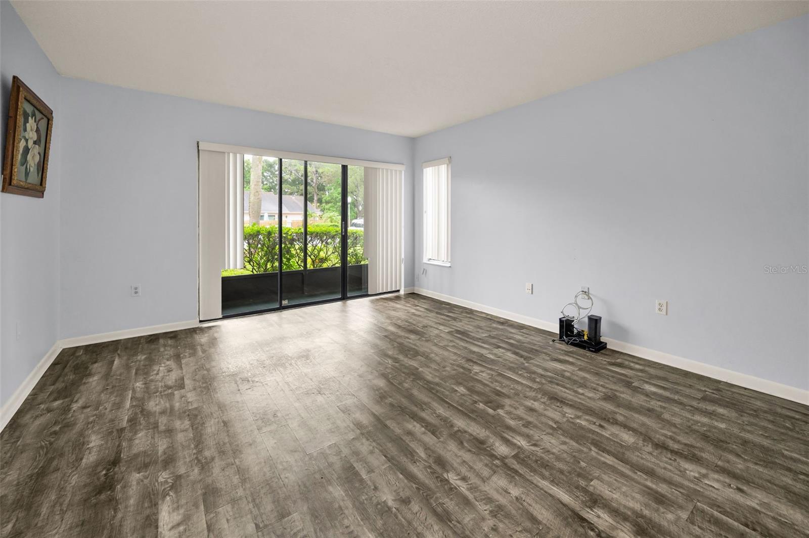 Image 19 of 70 For 2687 Pine Ridge Way S E1