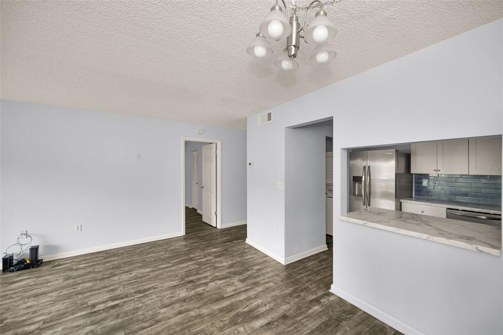Image 23 of 70 For 2687 Pine Ridge Way S E1