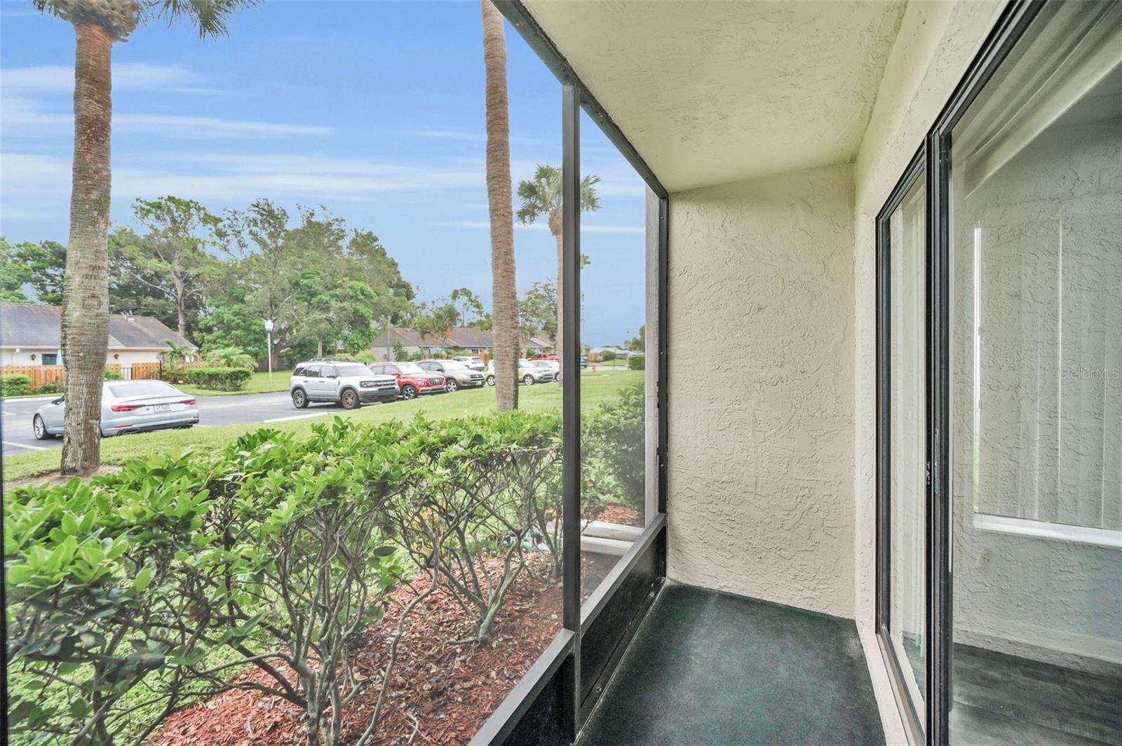 Image 27 of 70 For 2687 Pine Ridge Way S E1