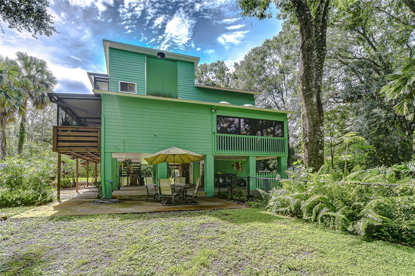 Listing photo id 20 for 8614 Hibiscus Drive