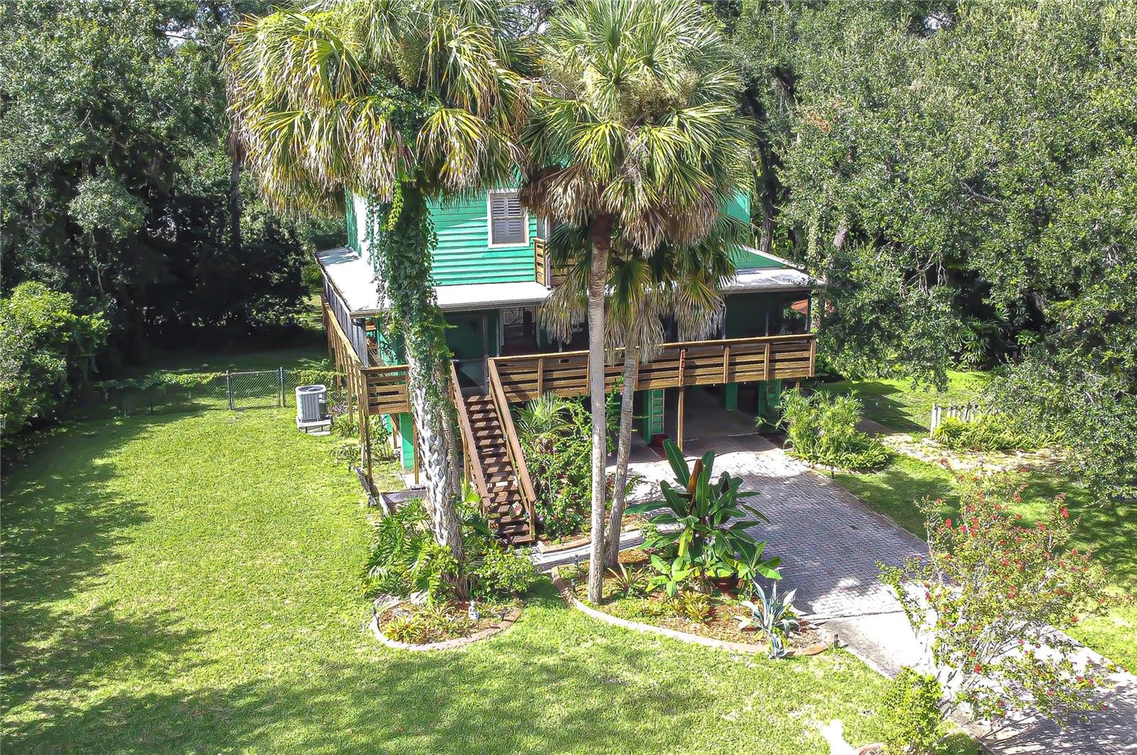 Listing photo id 22 for 8614 Hibiscus Drive
