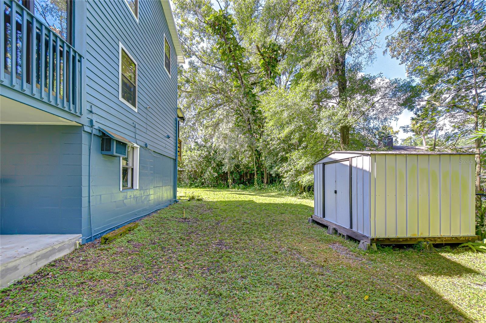Listing photo id 31 for 8614 Hibiscus Drive