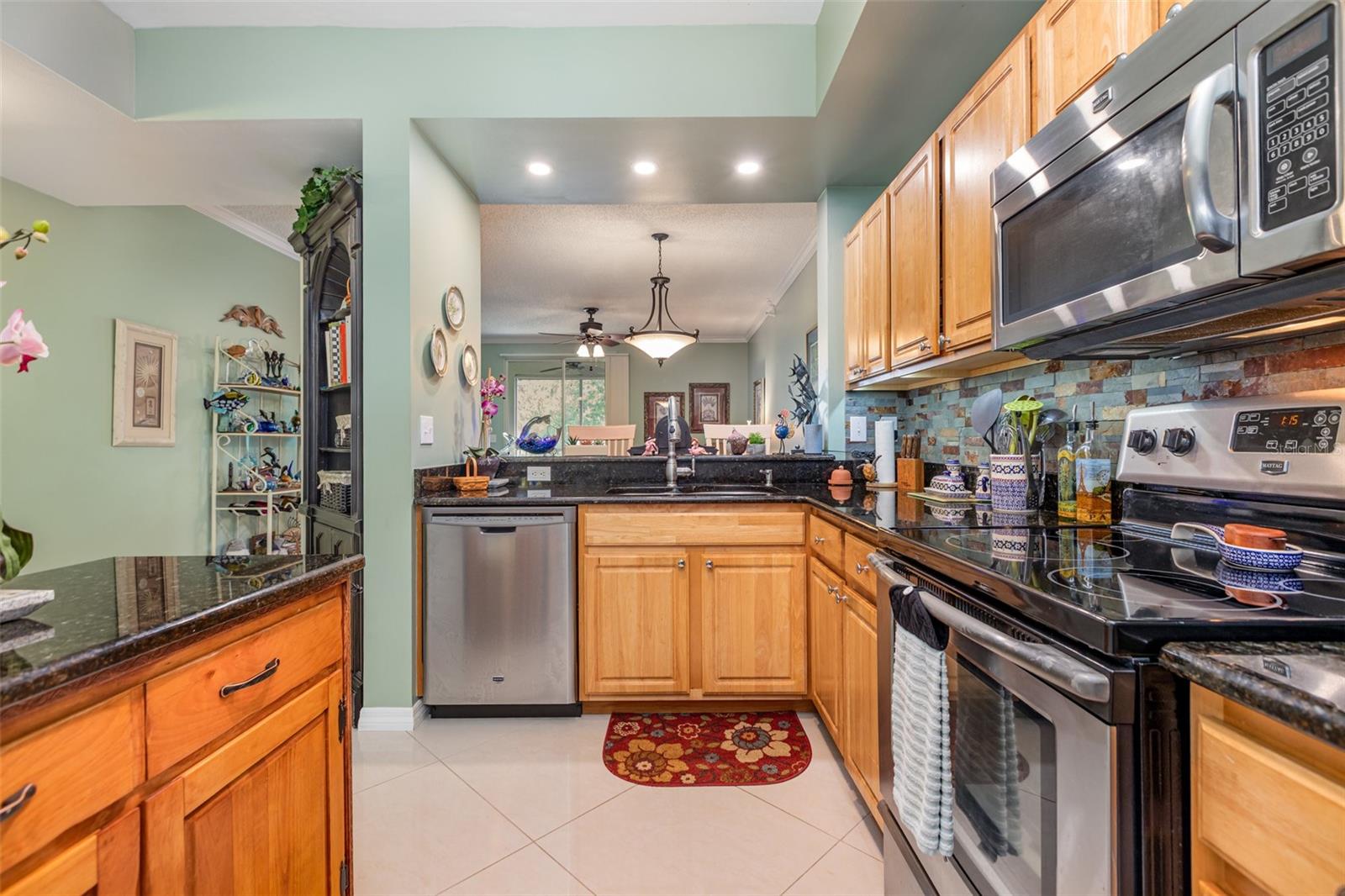 Image 11 of 33 For 5721 Bentgrass Drive 20-209