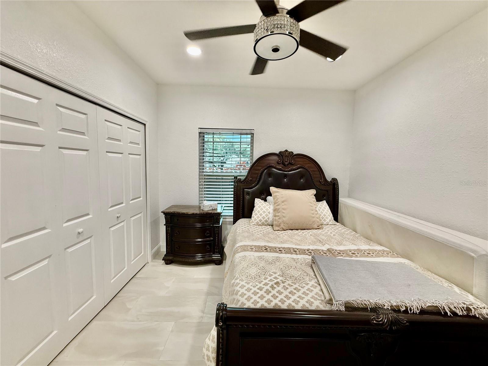 Image 21 of 31 For 16303 Enclave Village Drive 103