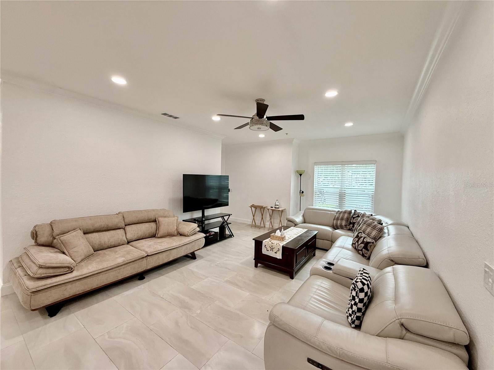 Image 3 of 31 For 16303 Enclave Village Drive 103