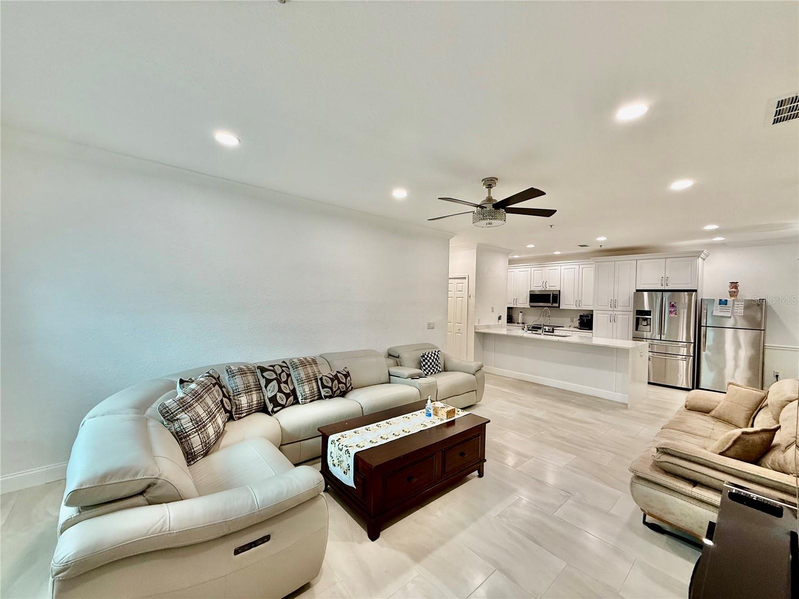 Image 6 of 31 For 16303 Enclave Village Drive 103