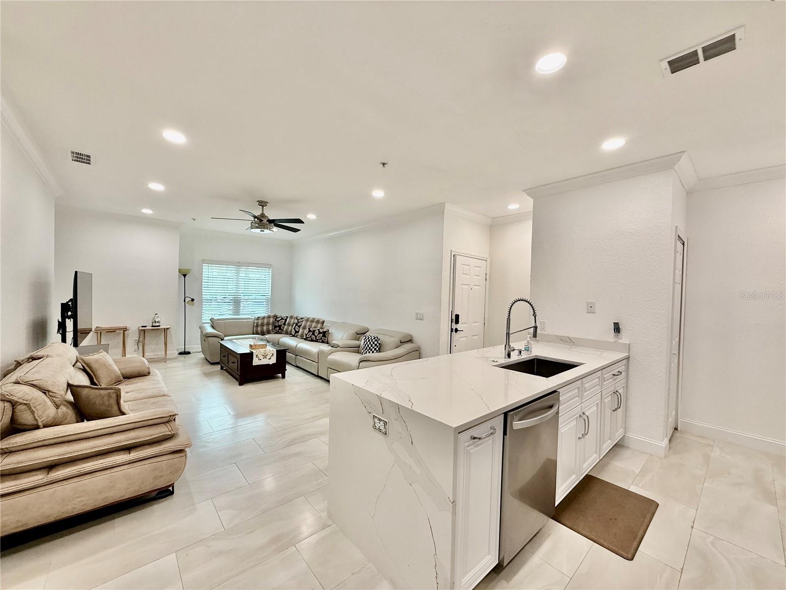 Image 9 of 31 For 16303 Enclave Village Drive 103