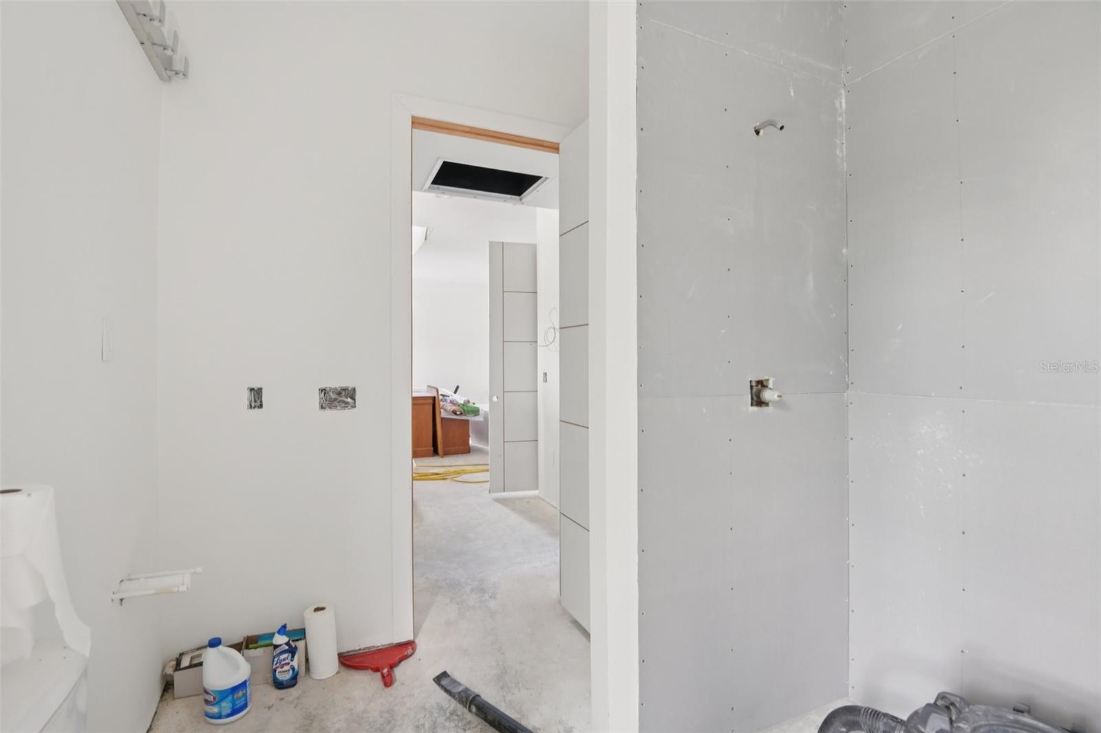Image 32 of 74 For 6305 Marbella Boulevard