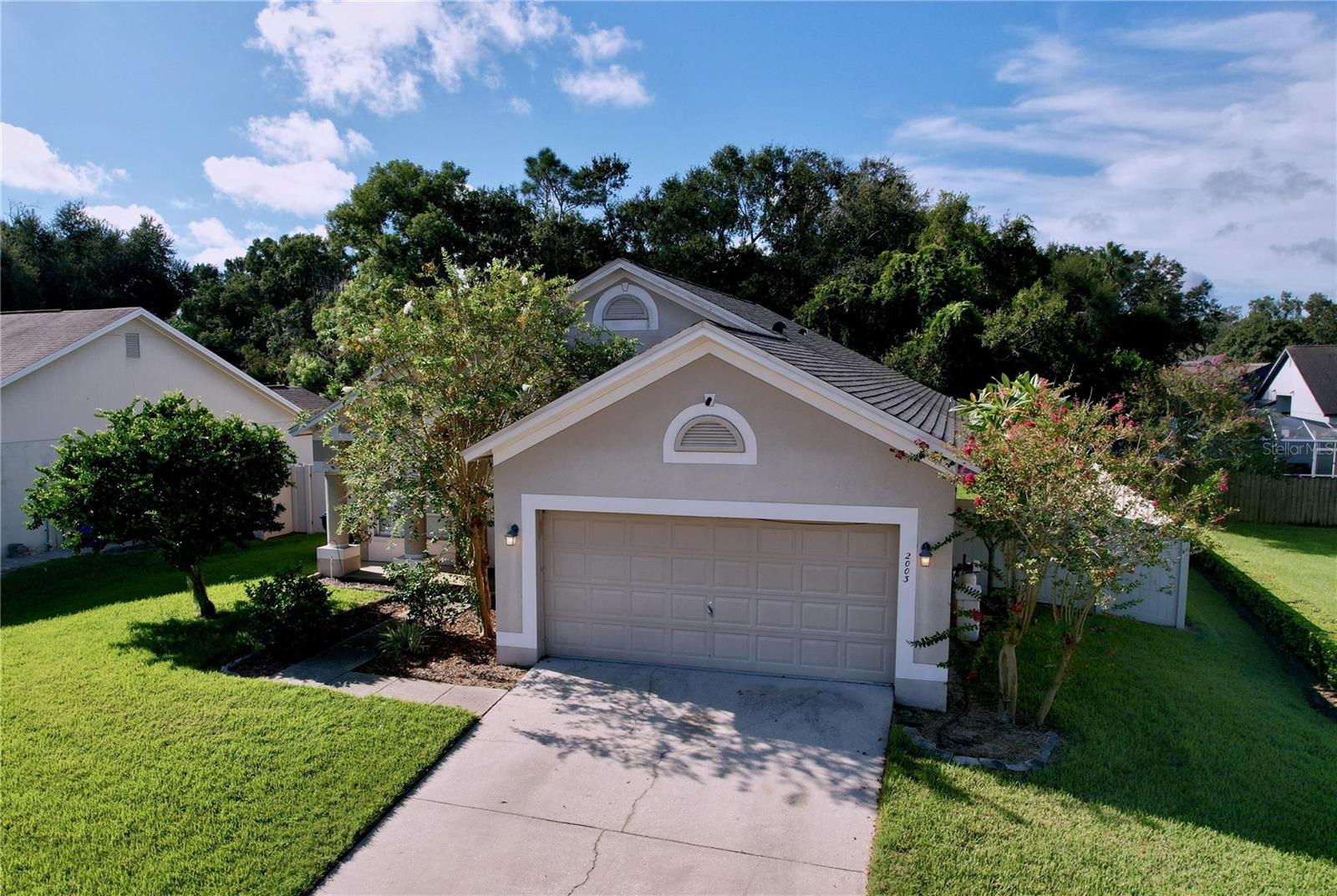 Image 7 of 57 For 2003 Leichester Street