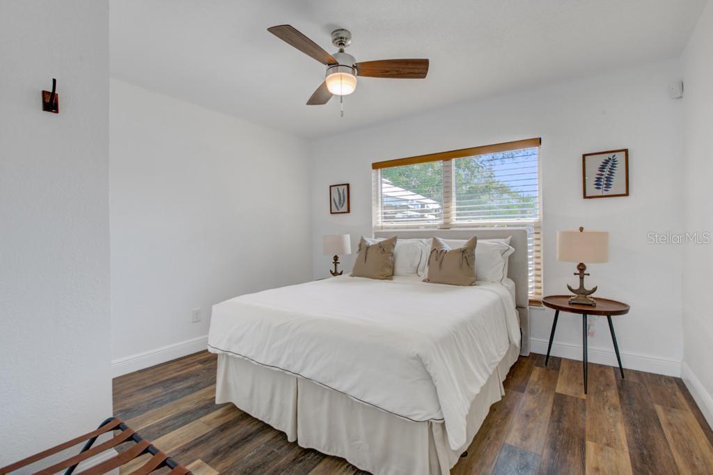Image 22 of 36 For 2121 Greenbriar Boulevard