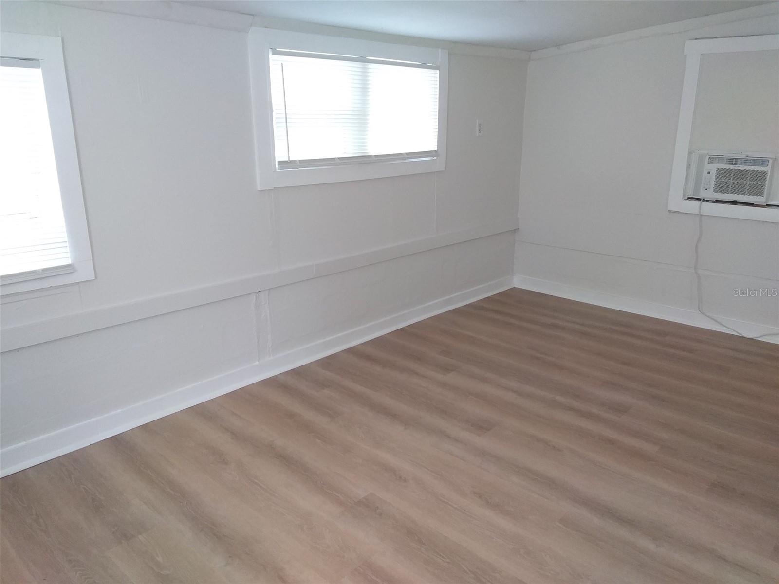 Image 3 of 11 For 2609 4th Street S 2