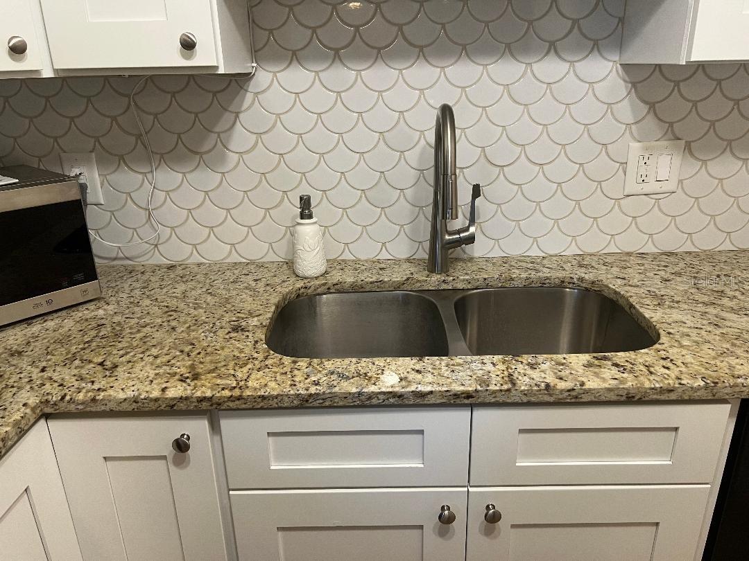 Image 7 of 26 For 8055 112th Street 104