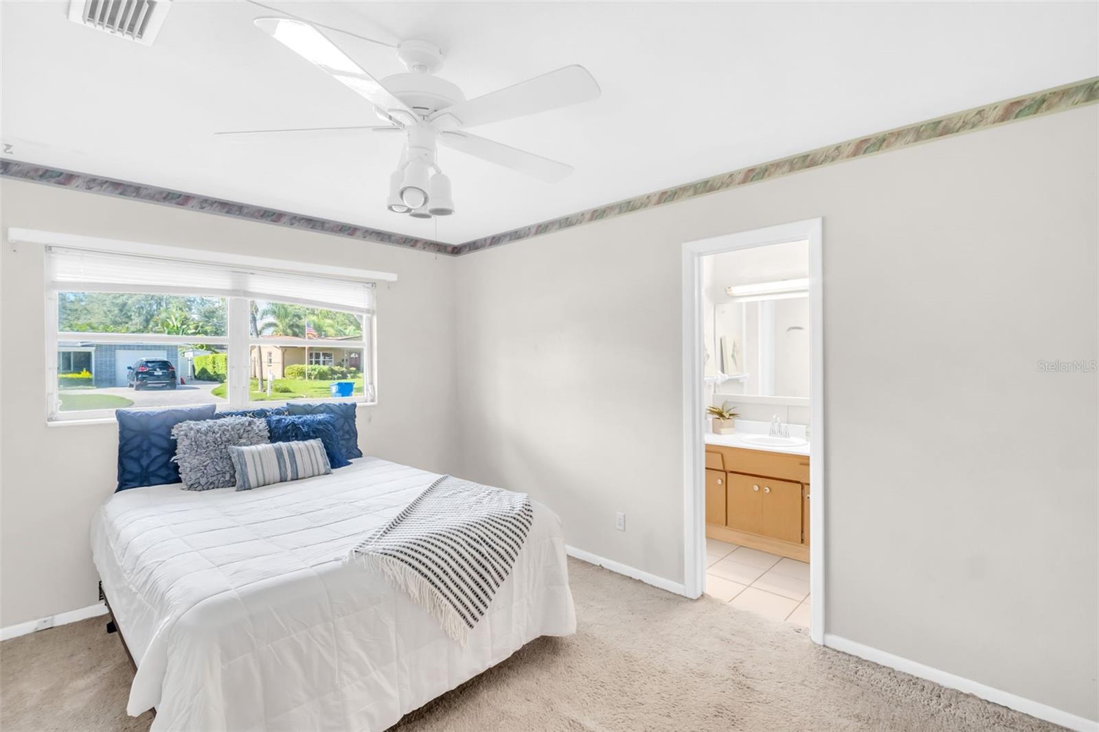 Image 15 of 31 For 1535 78th Terrace N