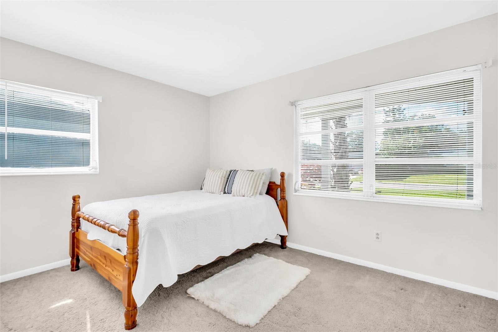 Image 19 of 31 For 1535 78th Terrace N