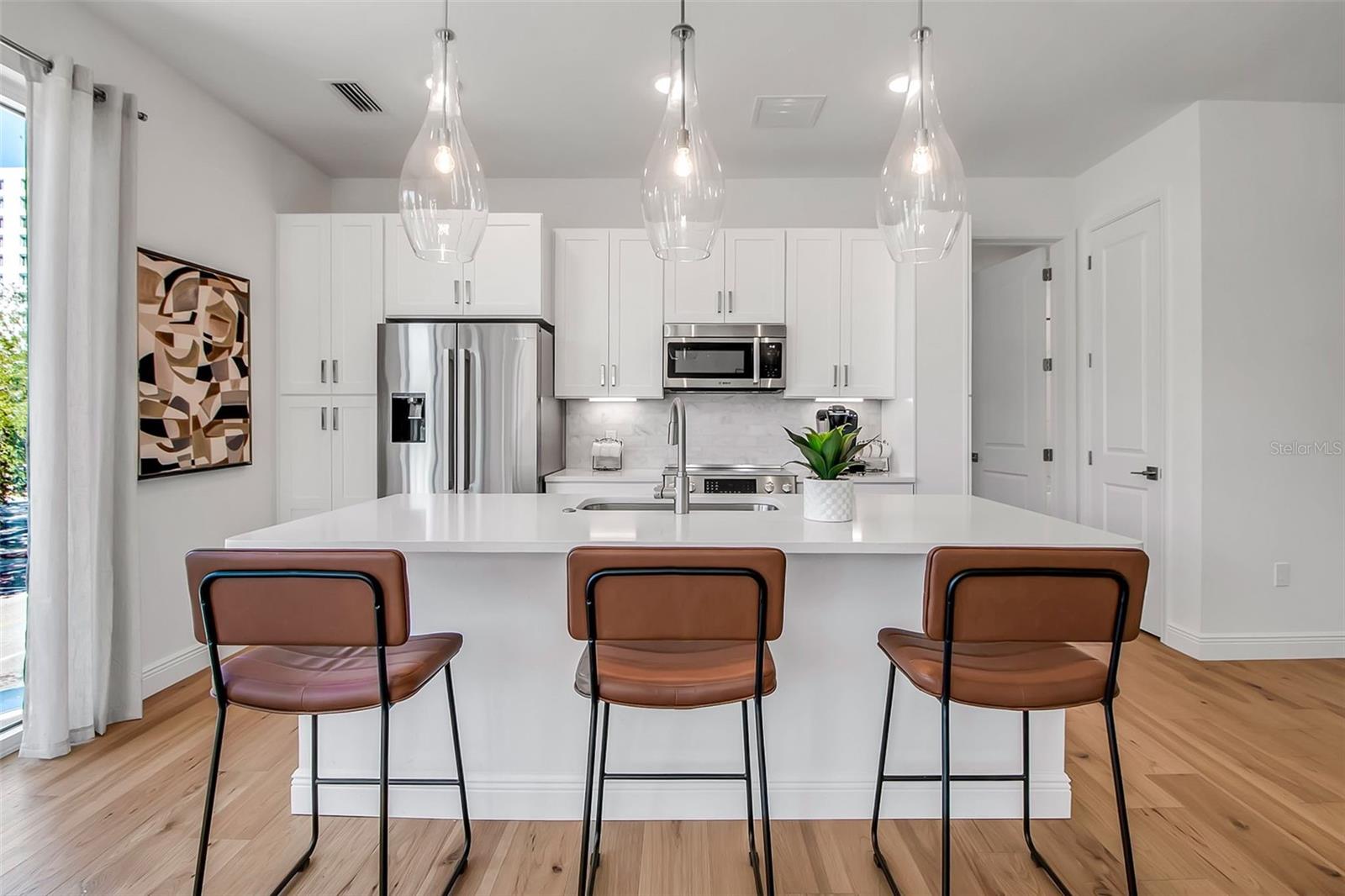 Image 12 of 60 For 600 3rd Avenue S 205