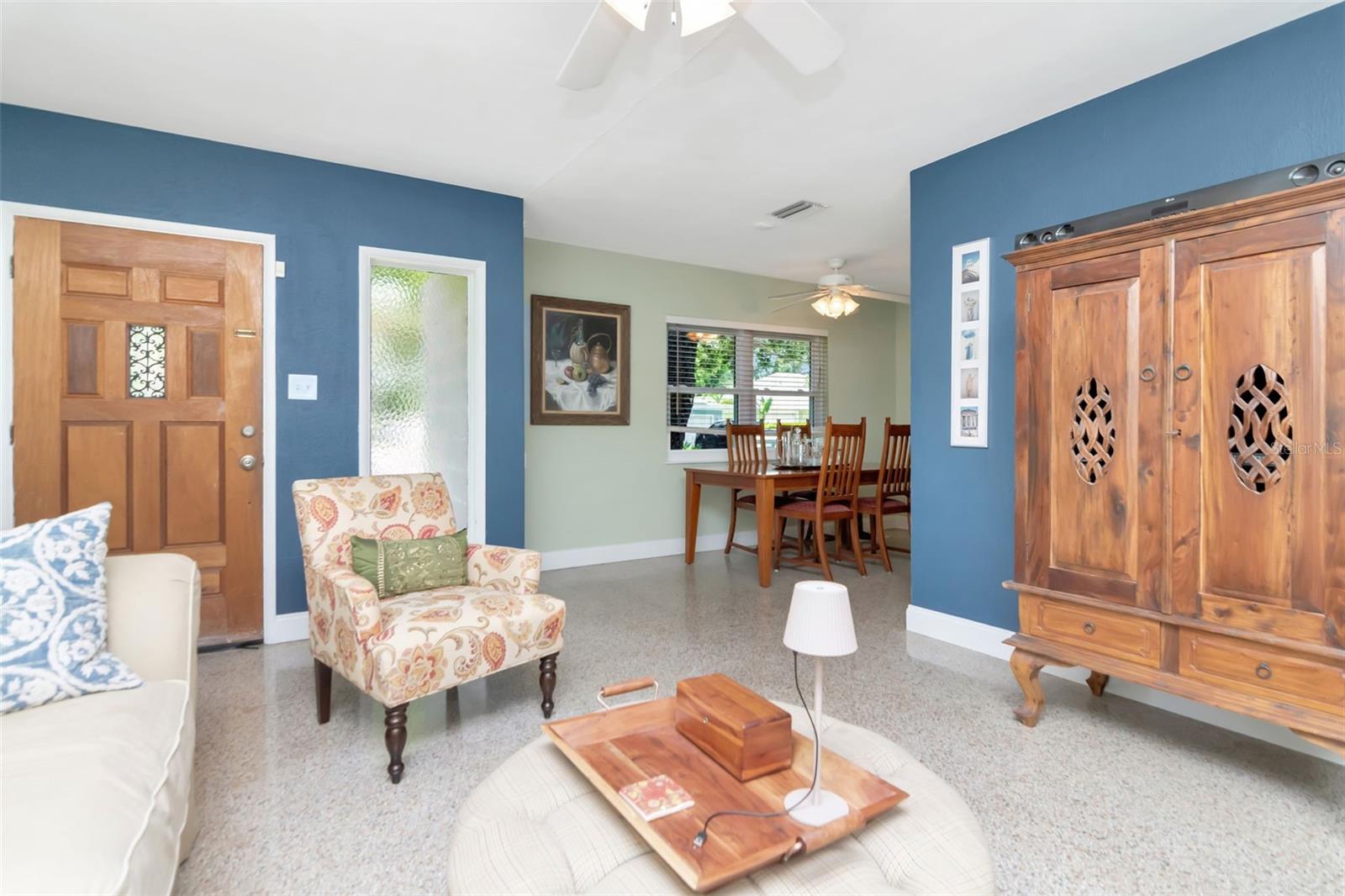 Image 10 of 30 For 3323 Villa Rosa Street