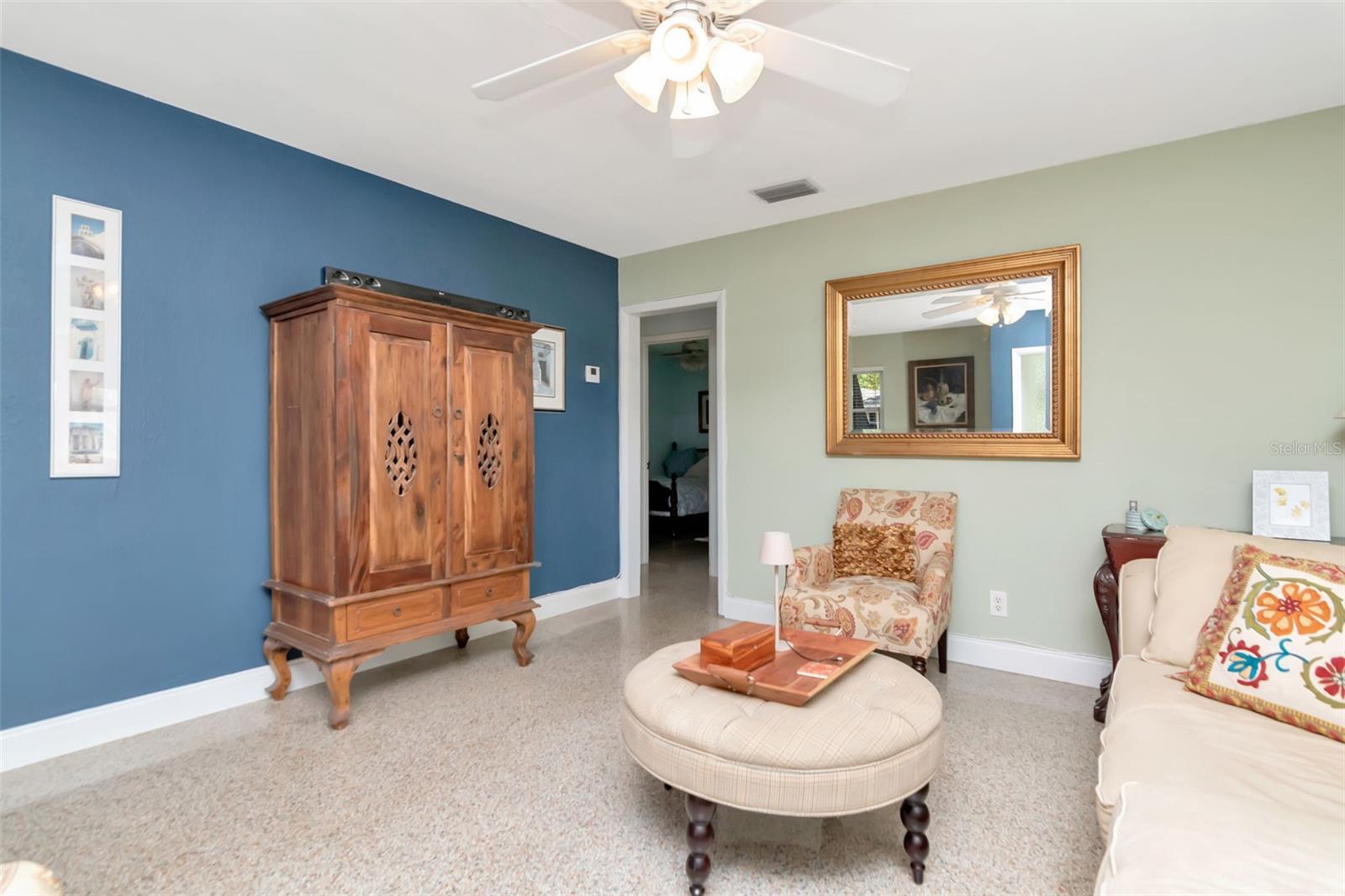 Image 11 of 30 For 3323 Villa Rosa Street
