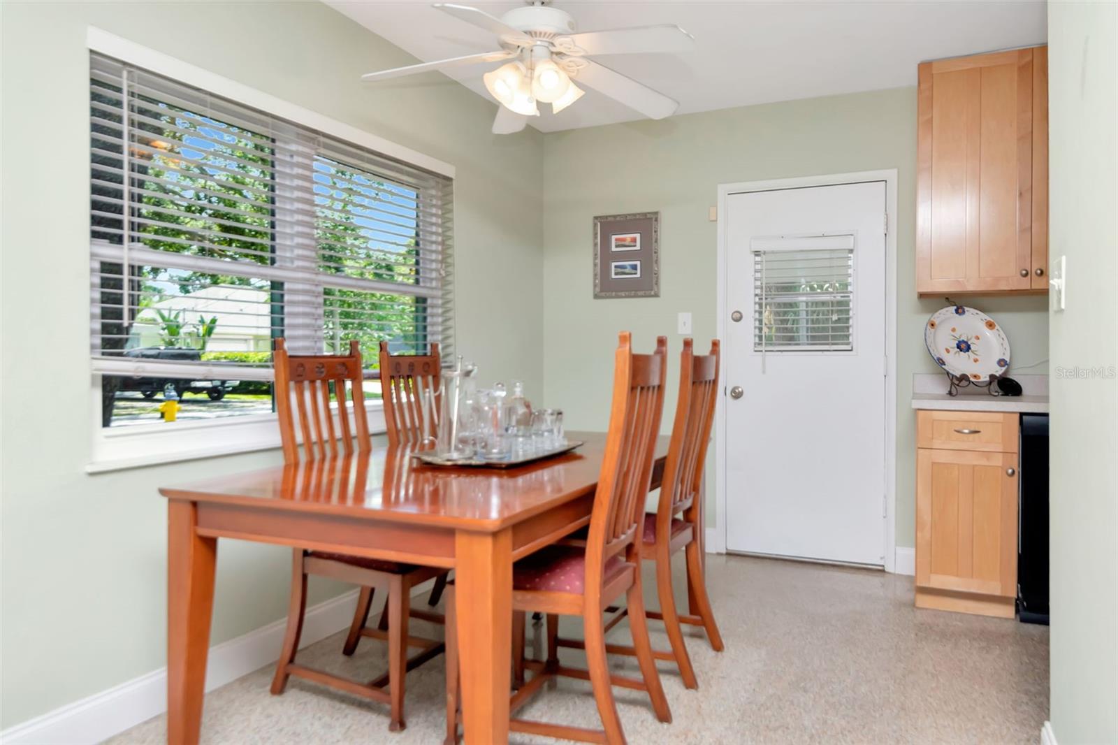Image 14 of 30 For 3323 Villa Rosa Street