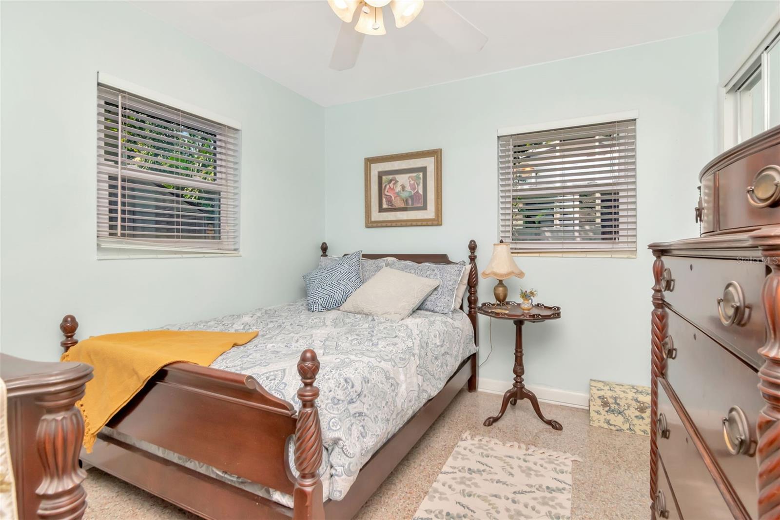 Image 19 of 30 For 3323 Villa Rosa Street