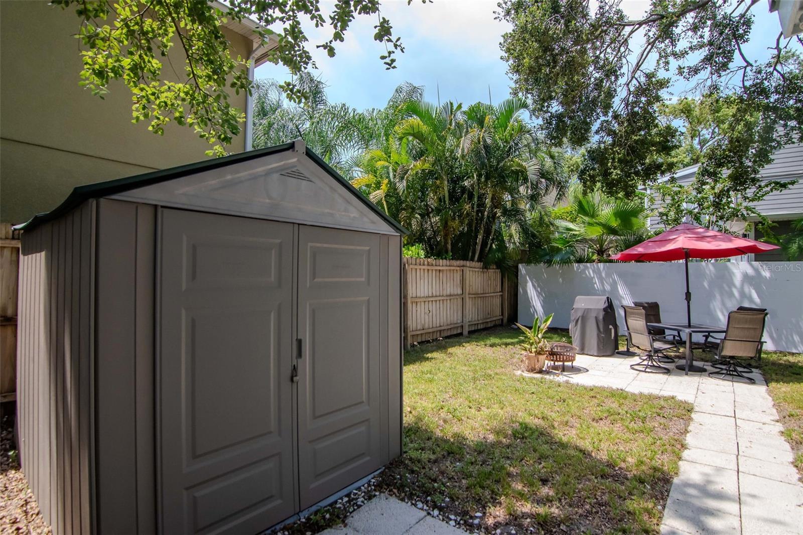 Image 24 of 30 For 3323 Villa Rosa Street