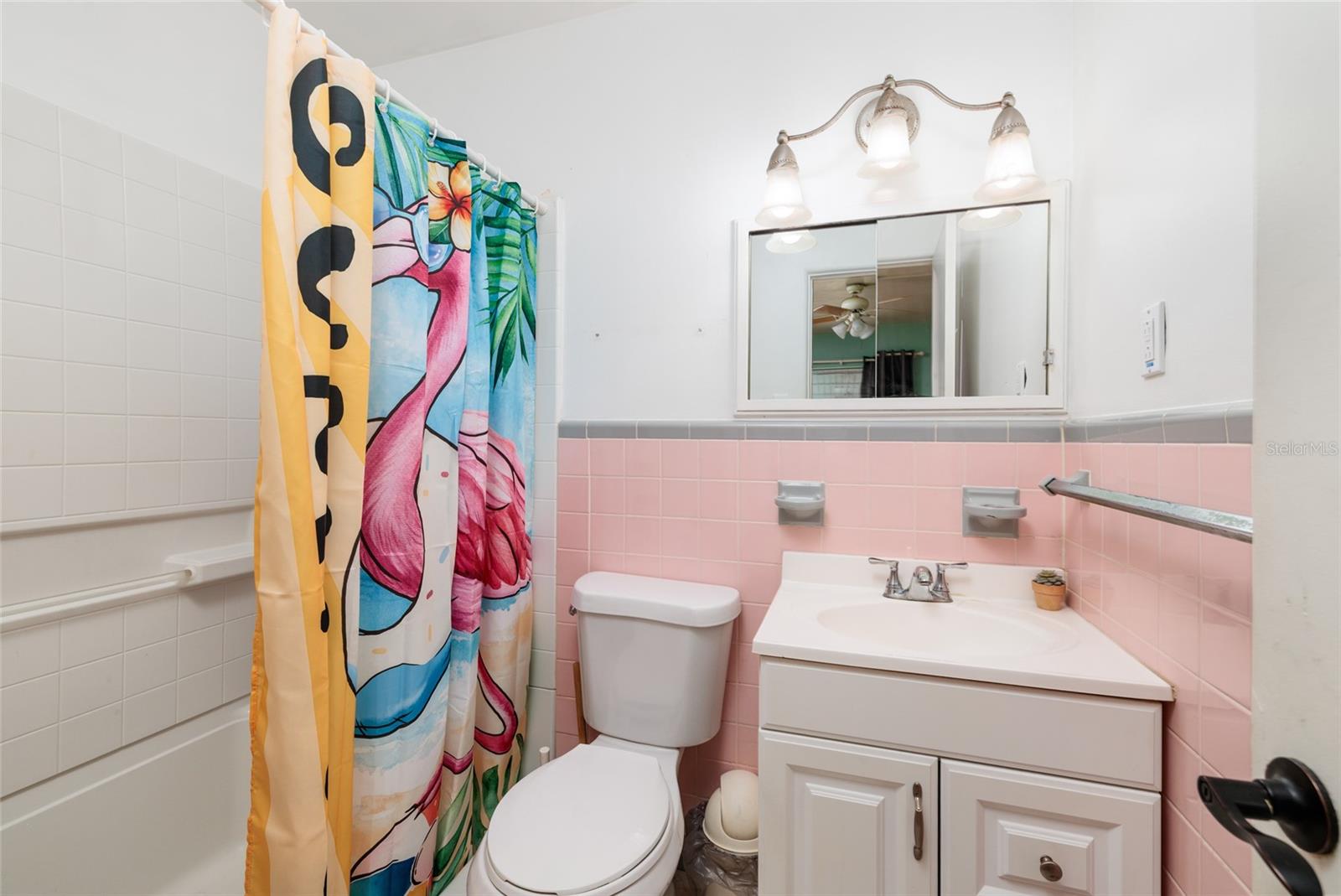 Image 13 of 34 For 600 55th Street N