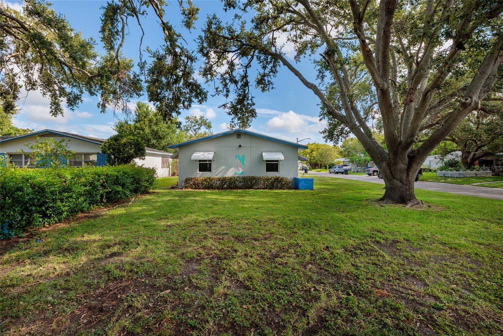 Image 27 of 34 For 600 55th Street N