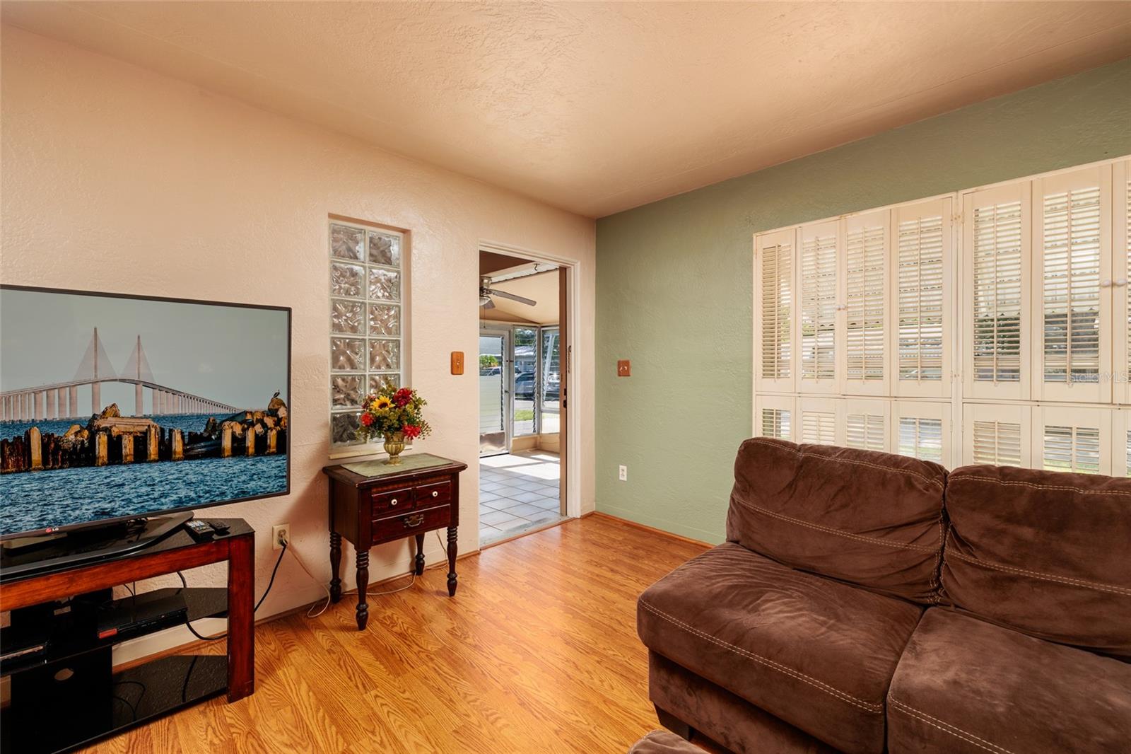 Image 31 of 34 For 600 55th Street N