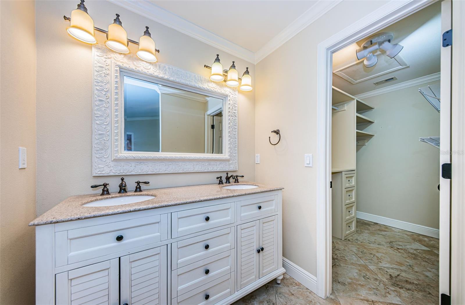 Image 13 of 61 For 4916 Milano Court Ne