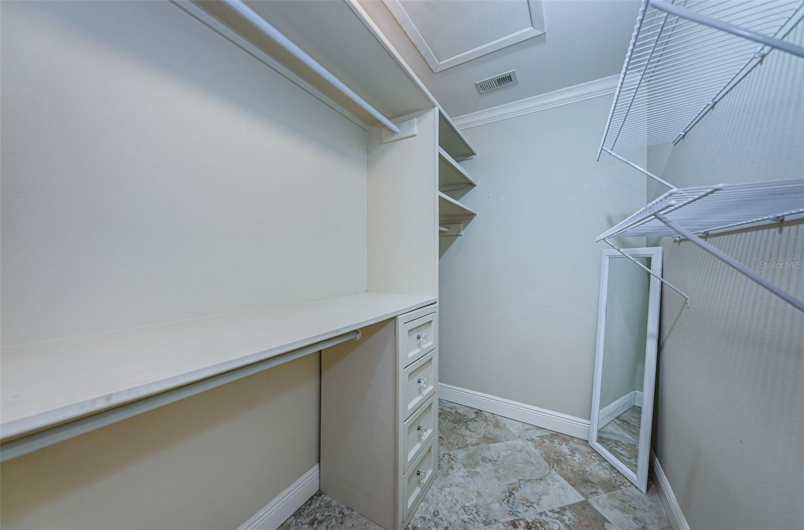 Image 14 of 61 For 4916 Milano Court Ne