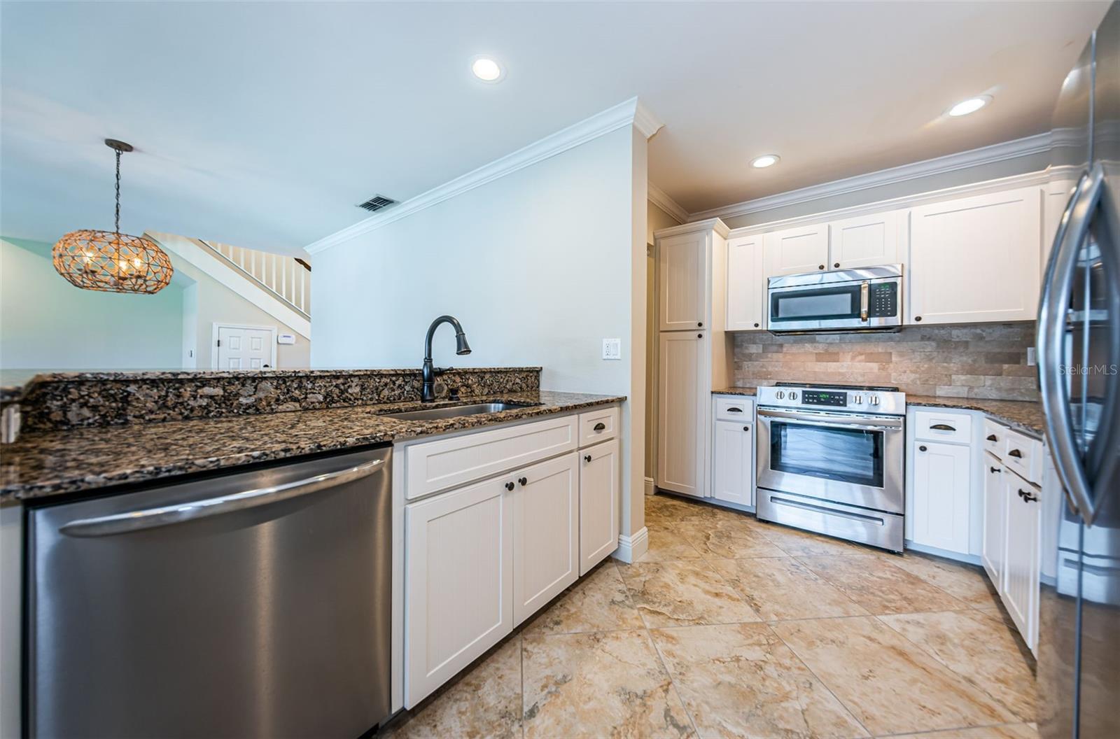Image 34 of 61 For 4916 Milano Court Ne