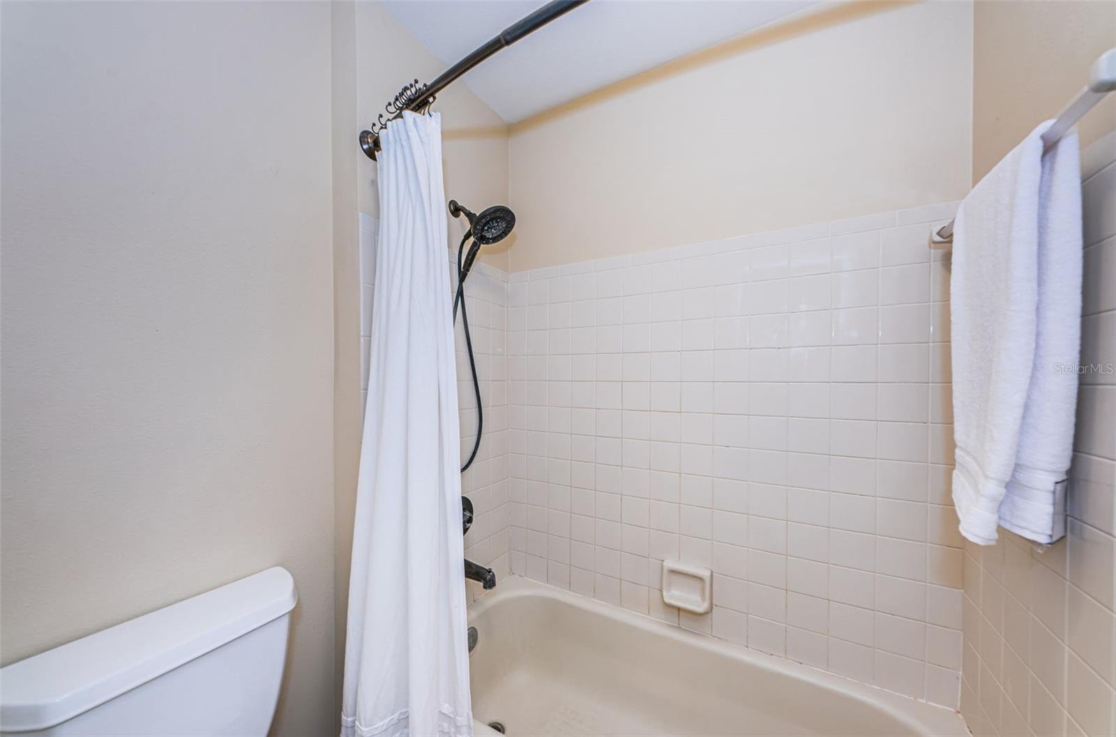 Image 44 of 61 For 4916 Milano Court Ne