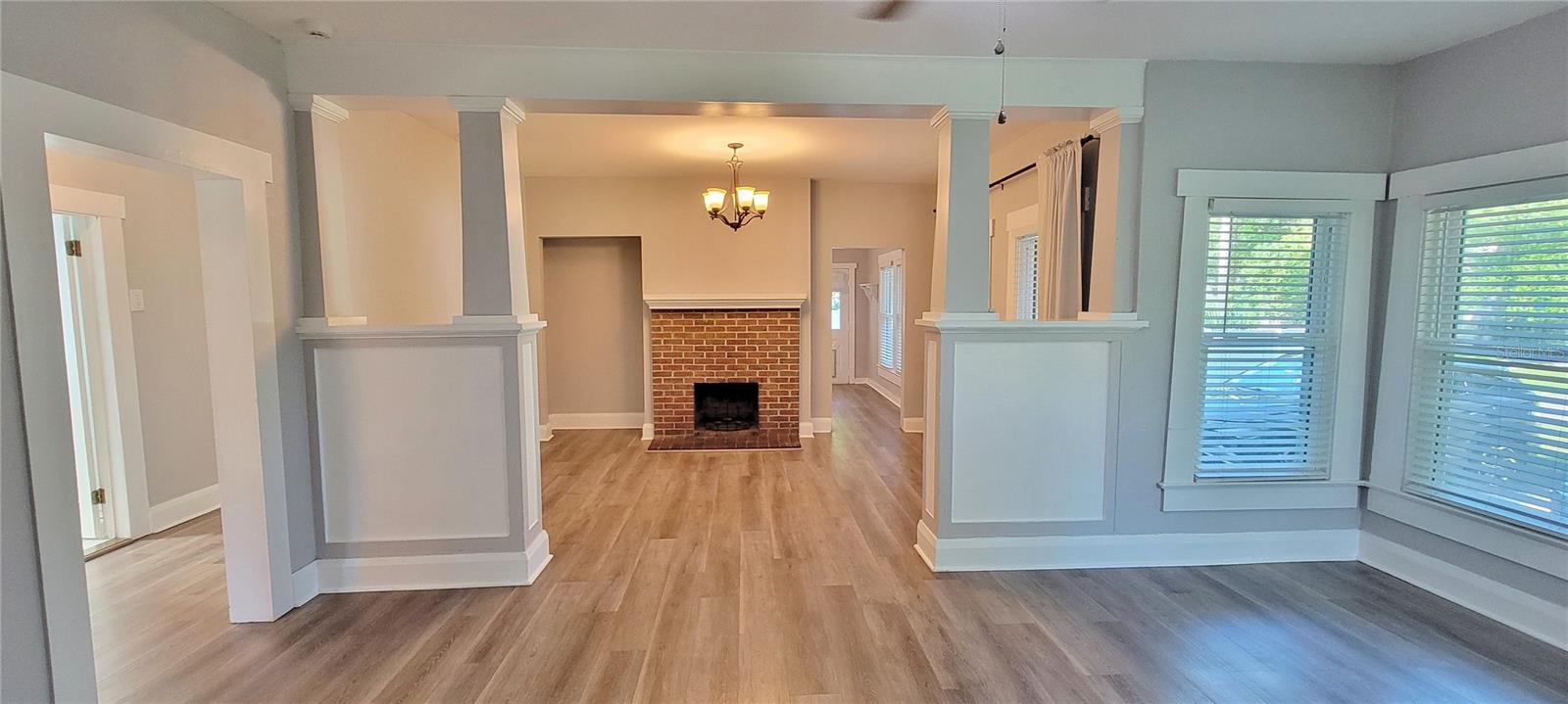 Image 11 of 46 For 1221 Chelsea Street