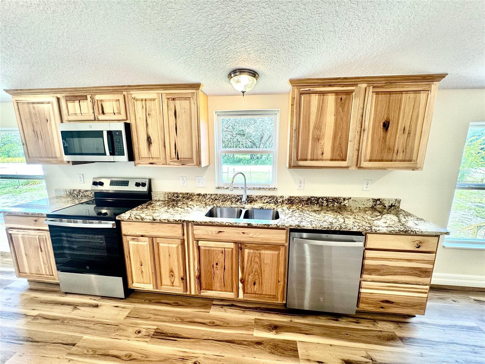 Image 10 of 40 For 9484 Rousseau Street