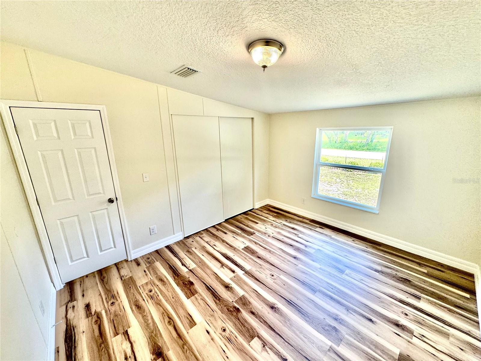Image 33 of 40 For 9484 Rousseau Street