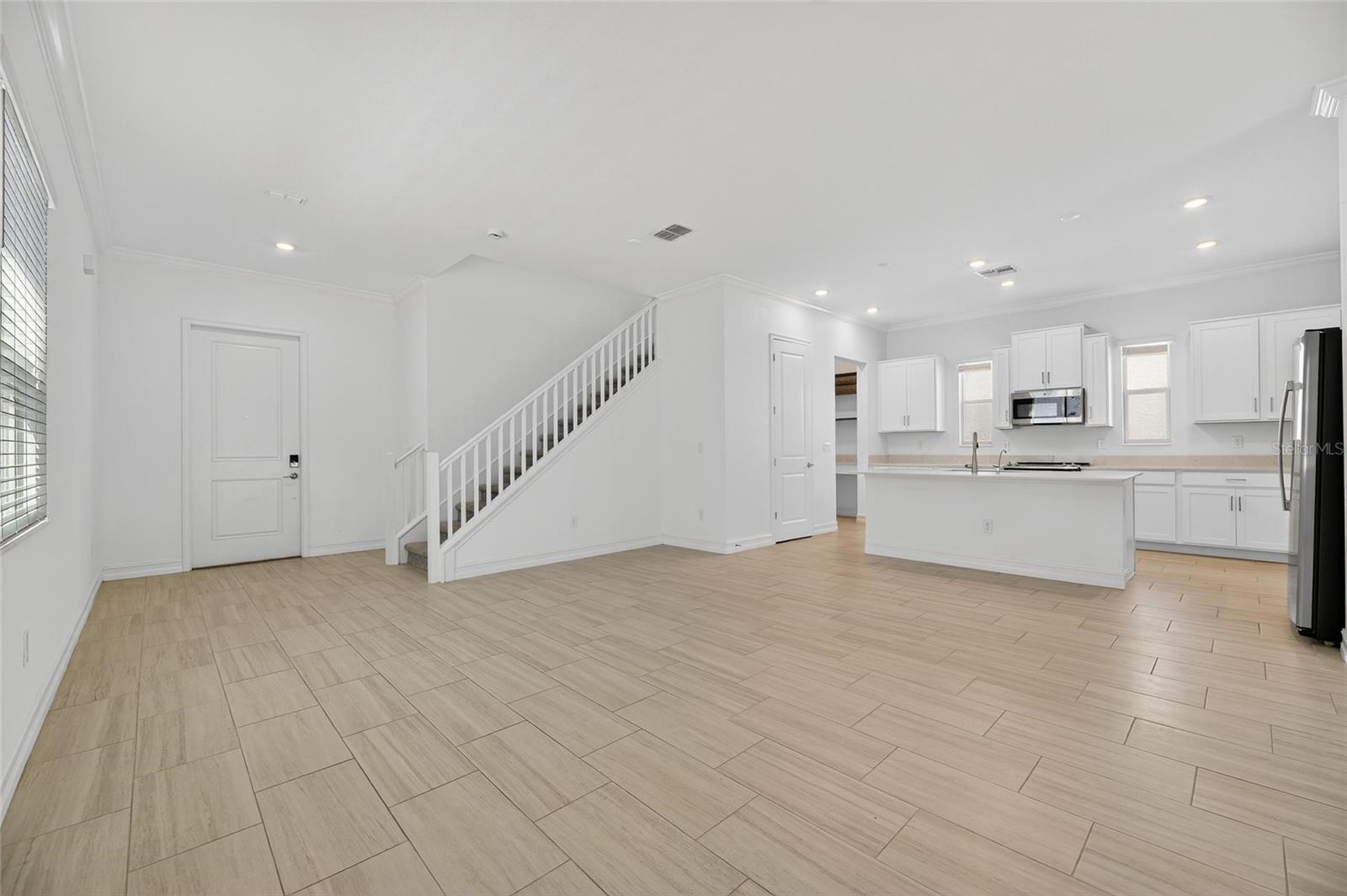 Image 16 of 67 For 7708 Trask Street