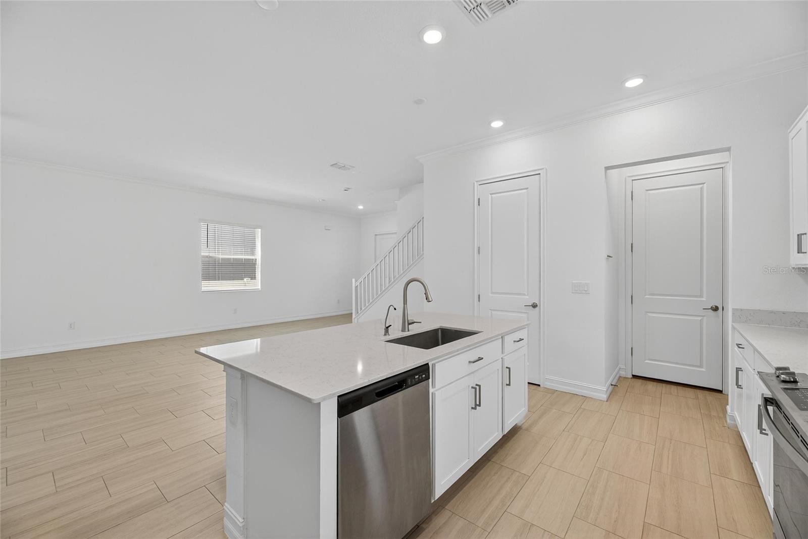 Image 23 of 67 For 7708 Trask Street