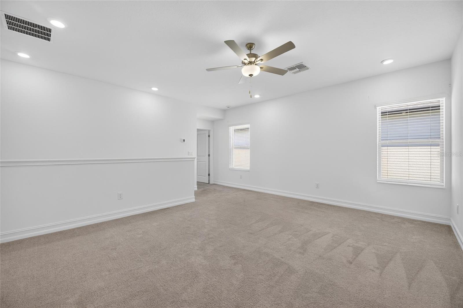 Image 33 of 67 For 7708 Trask Street