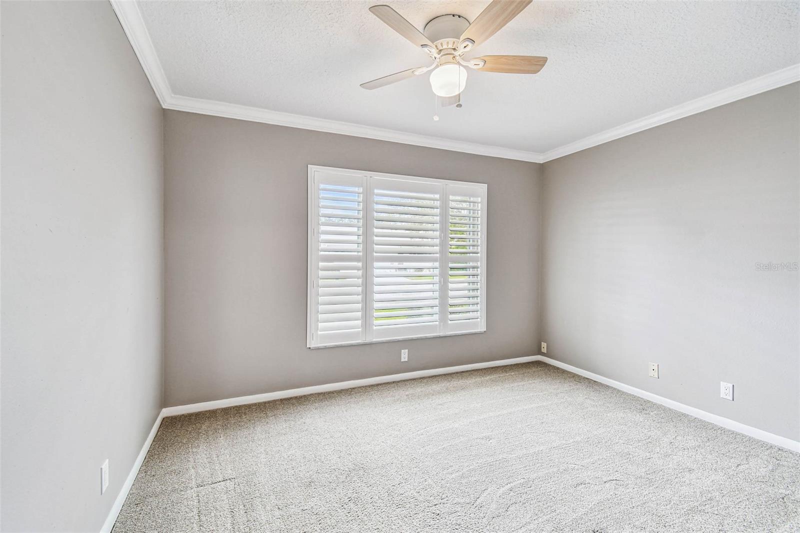 Listing photo id 25 for 3915 90th Terrace N 14