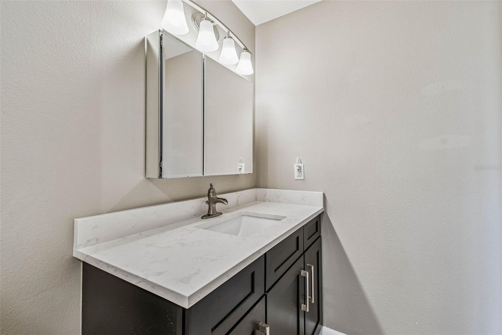 Listing photo id 33 for 3915 90th Terrace N 14