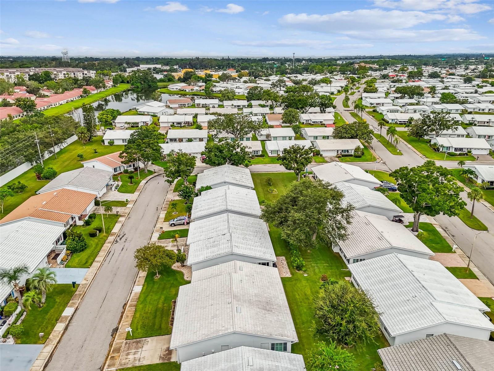 Listing photo id 45 for 3915 90th Terrace N 14