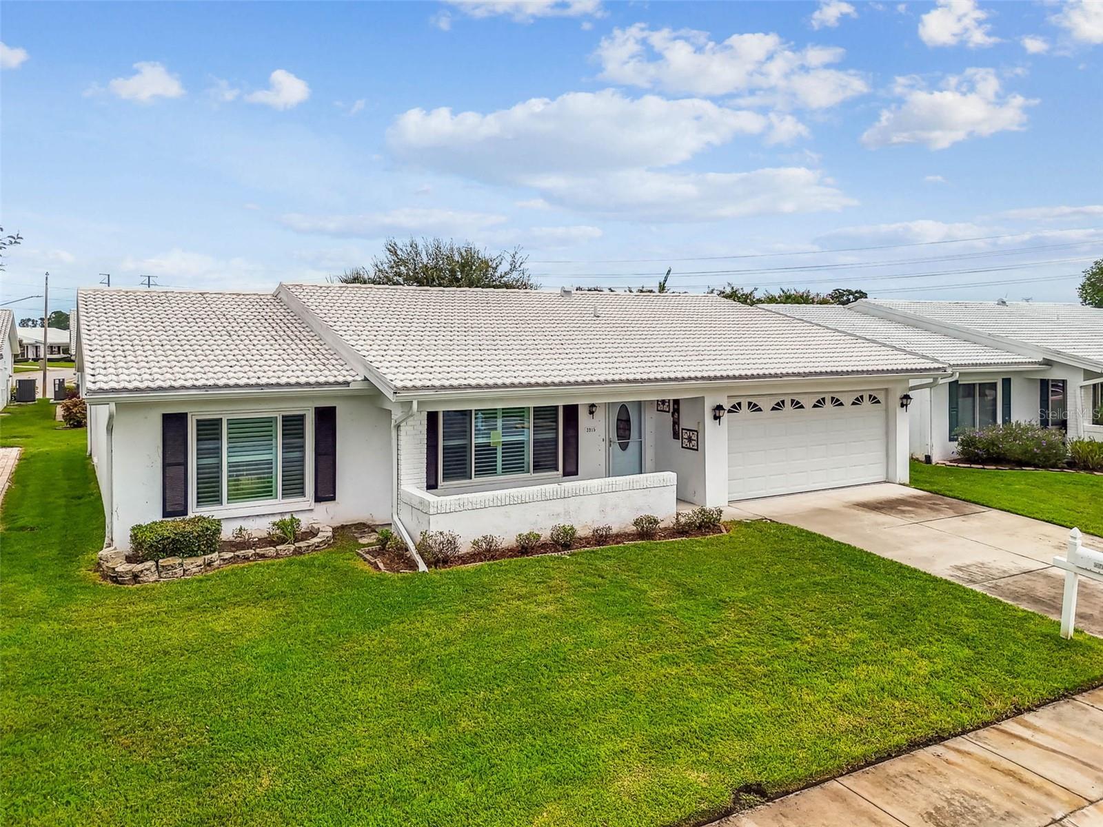 Listing photo id 59 for 3915 90th Terrace N 14