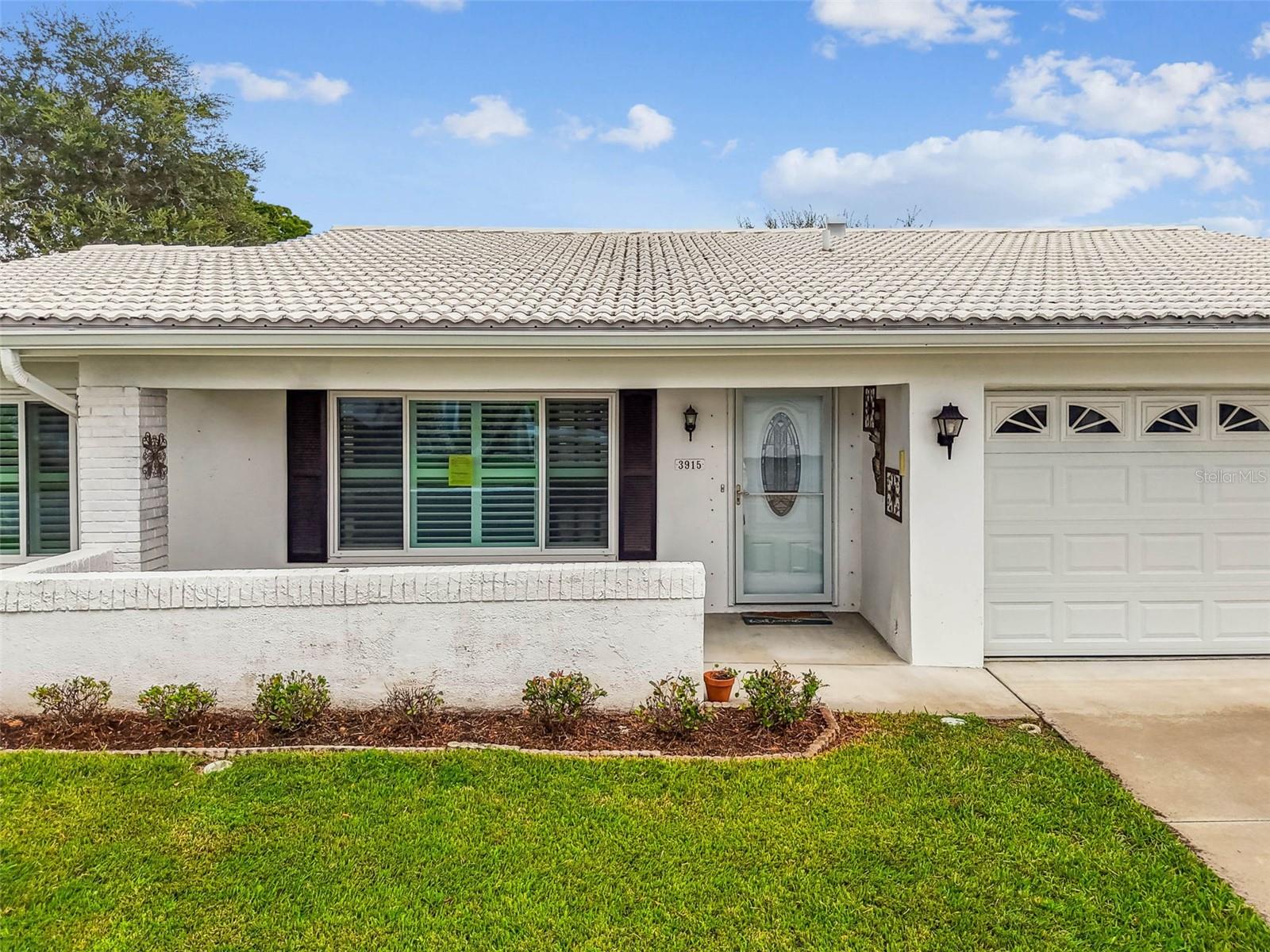 Listing photo id 60 for 3915 90th Terrace N 14