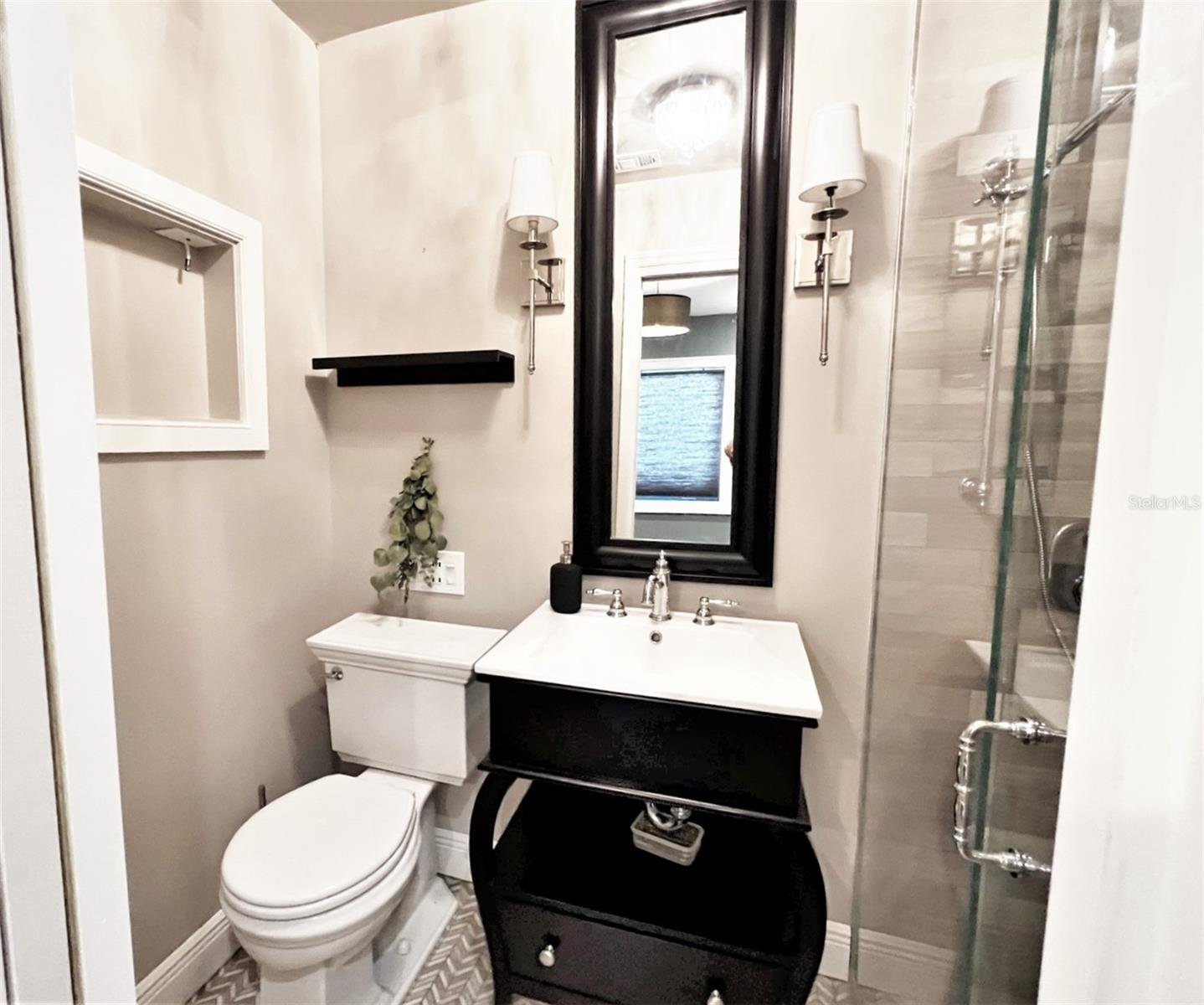 Image 14 of 26 For 7830 46th Way N