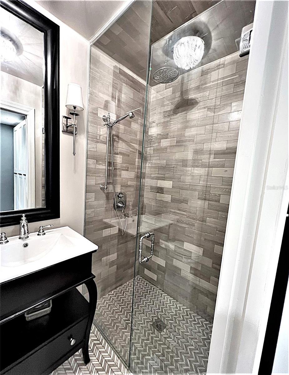 Image 15 of 26 For 7830 46th Way N