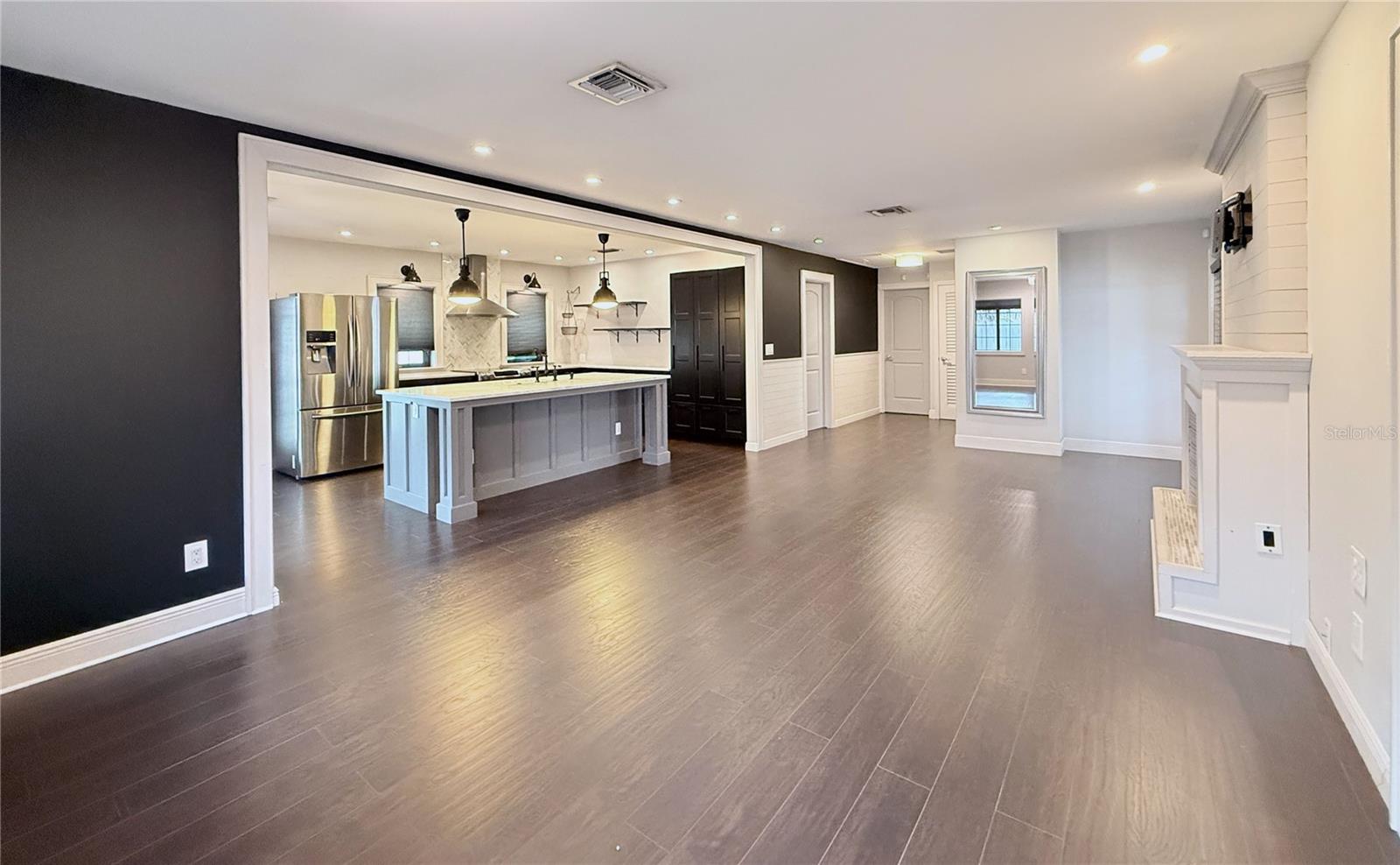 Image 3 of 26 For 7830 46th Way N