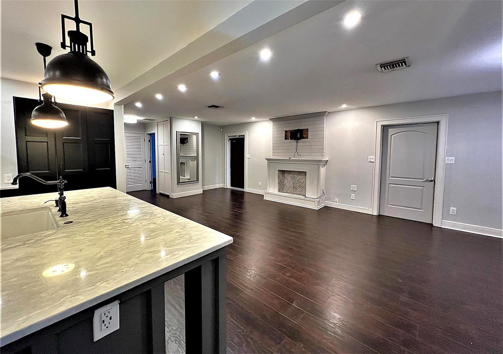 Image 5 of 26 For 7830 46th Way N