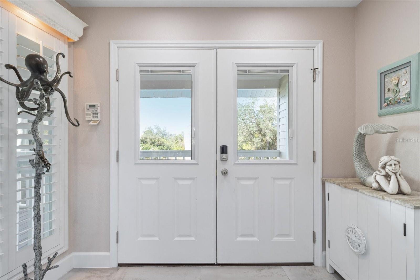Image 14 of 99 For 13477 Irwin Drive
